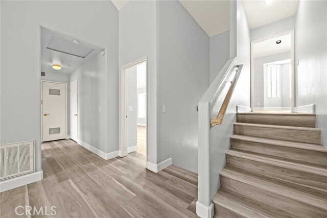 Building Photo - 319 California St