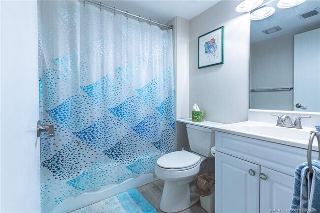 Building Photo - 5596 NE Gulfstream Way