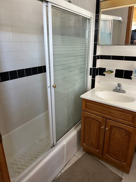 Building Photo - 1 Ossipee Rd