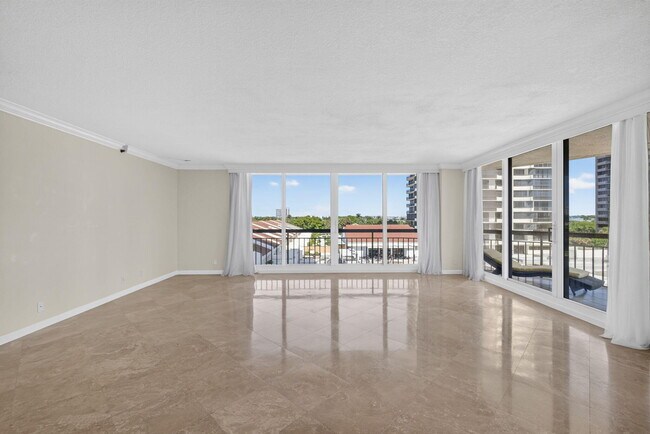 Building Photo - 4000 N Ocean Dr