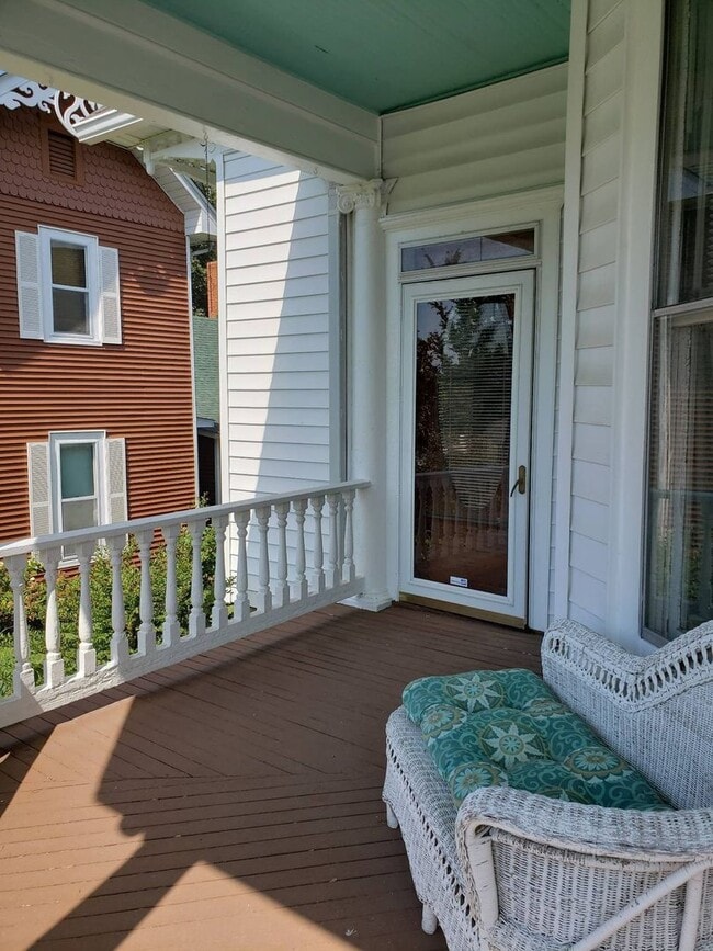 Building Photo - 214 North Main Street