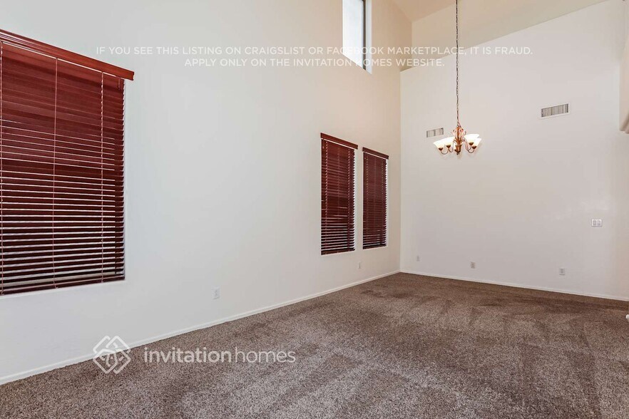 Building Photo - 19335 E Canary Way