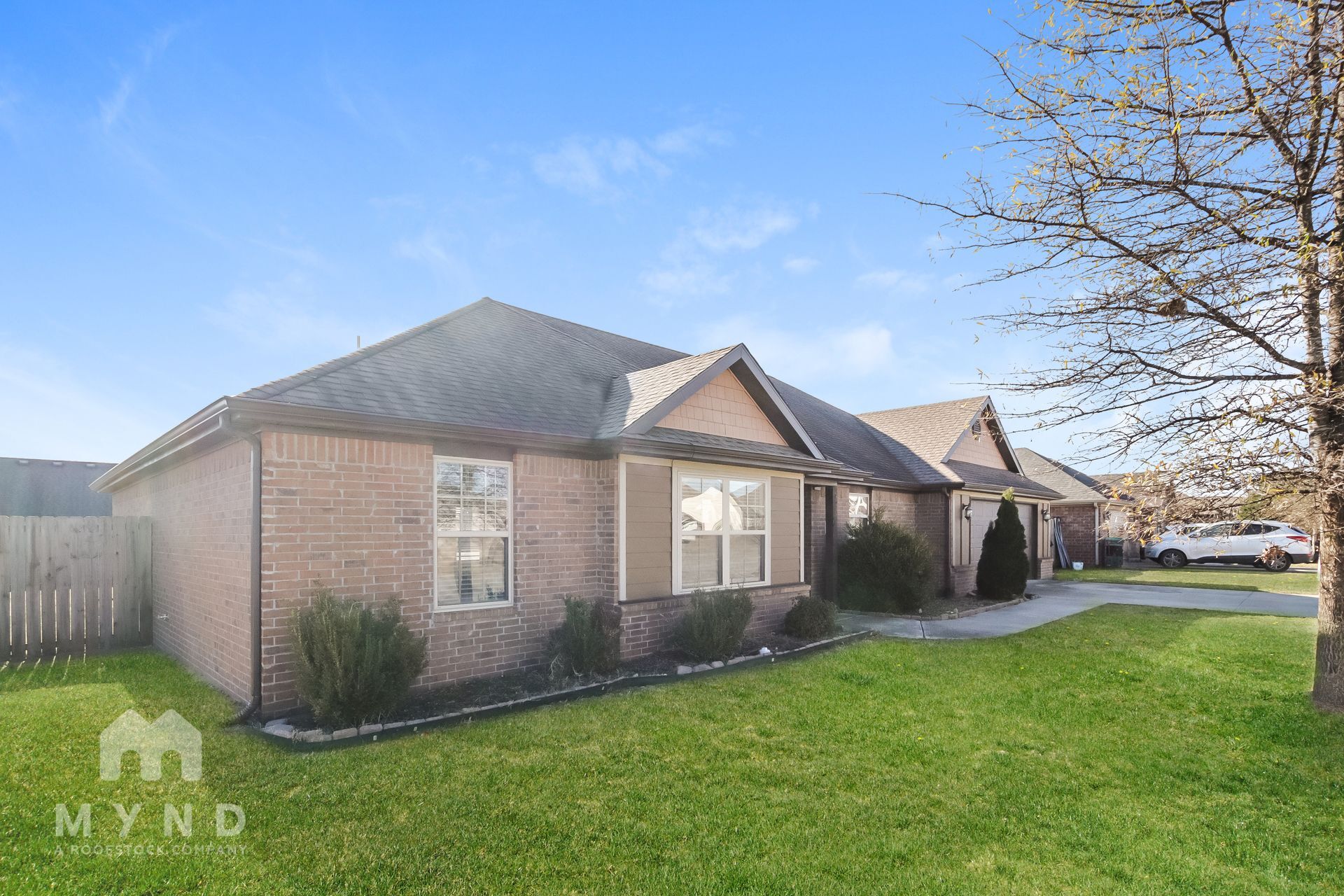 Building Photo - 430 Capri St