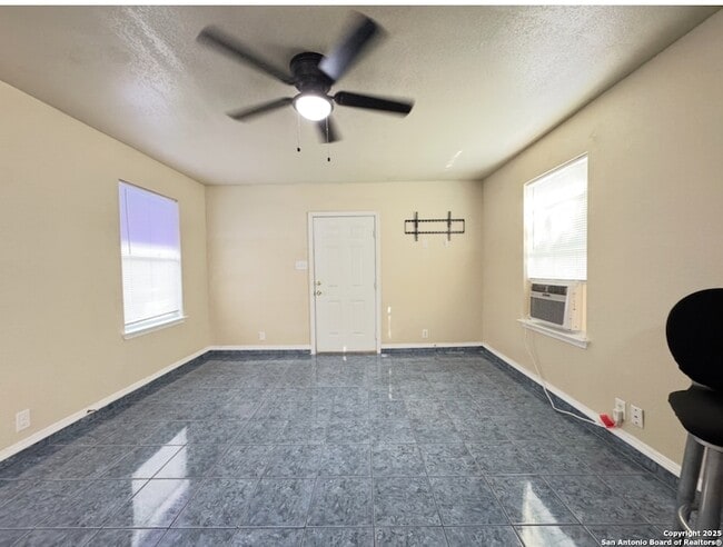 Building Photo - 14424 Higgins Rd