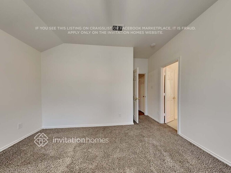 Building Photo - 5609 Parkplace Dr