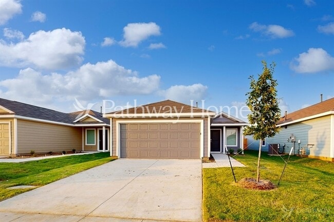 Building Photo - 1352 Plum Rd