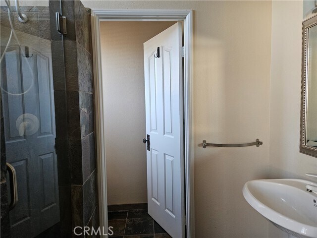 Building Photo - 2360 Sunningdale Dr