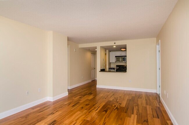 Building Photo - 10 Museum Way