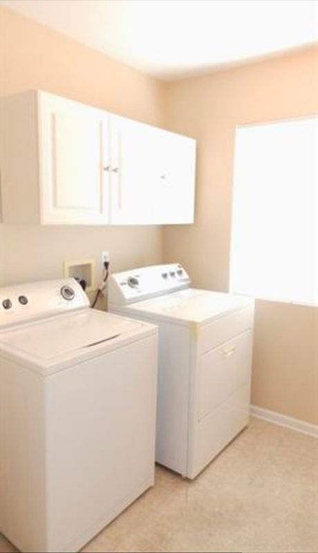 Building Photo - 9026 Newport Way