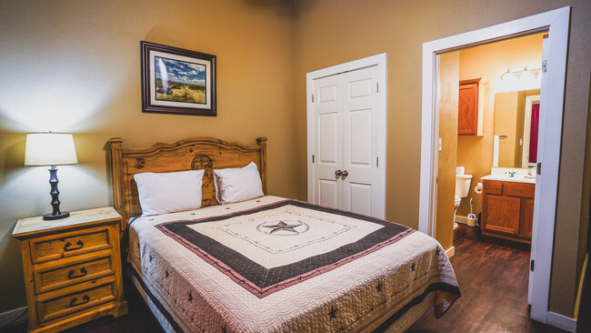 Building Photo - Kenedy Suites