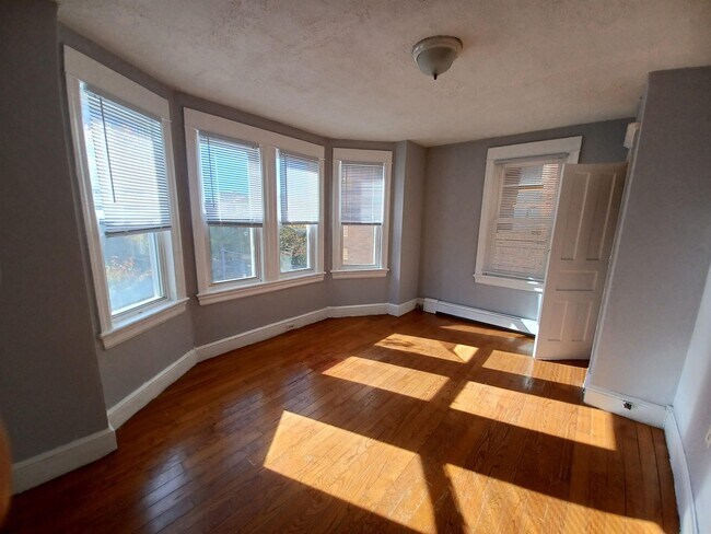 Building Photo - 43 Virginia Ave