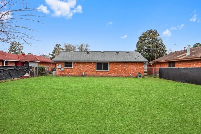 Building Photo - 6311 Bluestone Dr