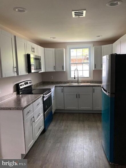 Building Photo - 6438 Windham Ave