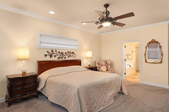 Building Photo - 3068 E Shadoweagle Dr