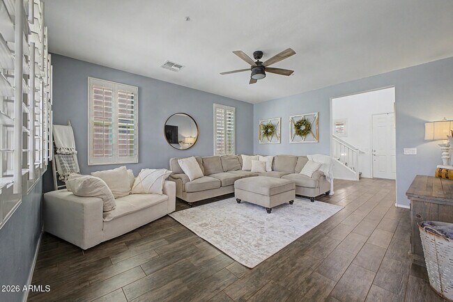 Building Photo - 5103 S Moccasin Trail