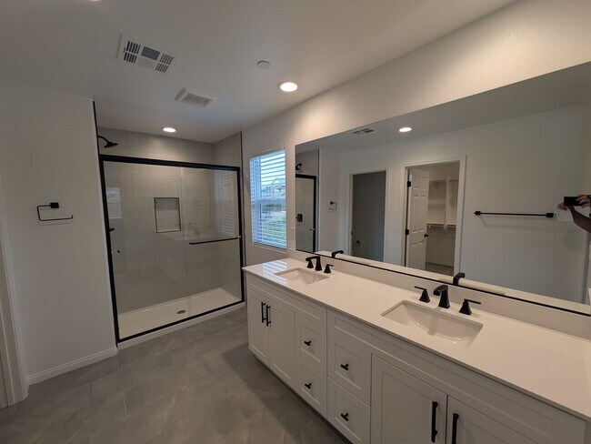 Building Photo - Brand New Home in a Resort-Style Gated Com...