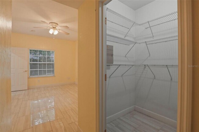 Building Photo - 510 NW 50th Blvd