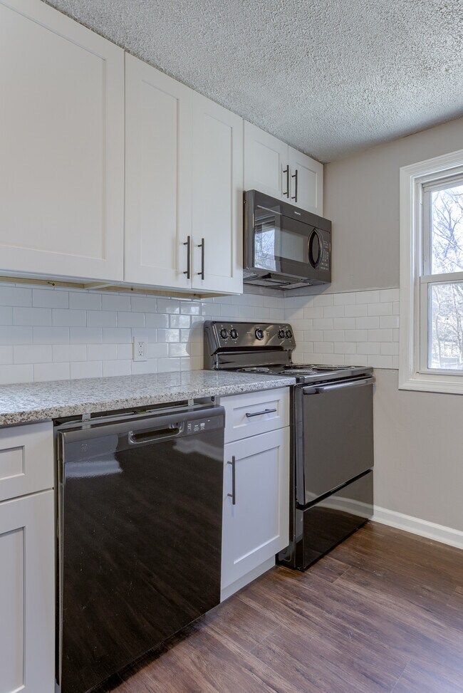 Building Photo - 3224 N 40th St