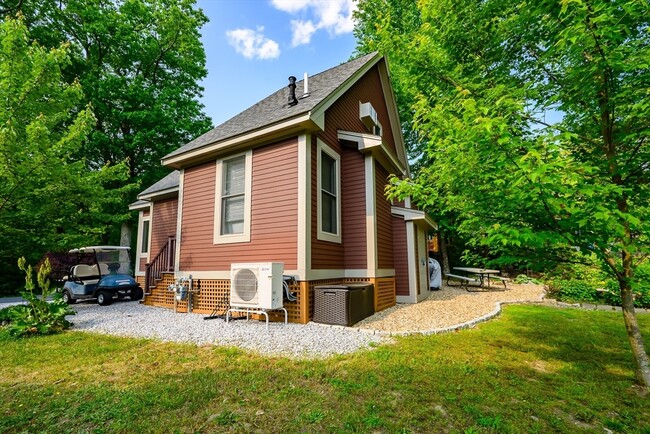 Building Photo - 7 White Pine Knoll