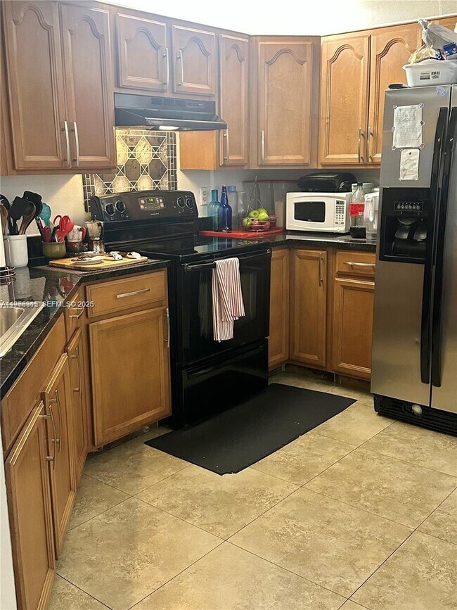 Building Photo - 1211 S Independence Dr