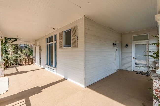 Building Photo - 1113 Camden Ave