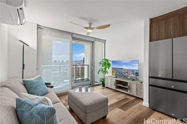 Building Photo - Fully furnished 1 bedroom w/ parking at The Park on Keeaumoku