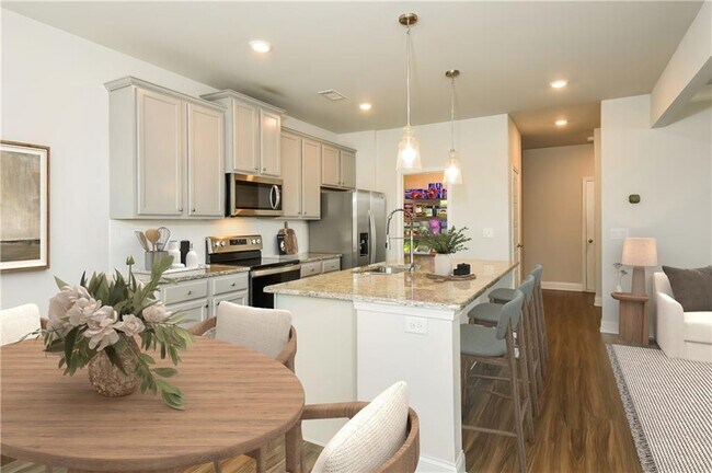 Building Photo - 5379 Fox Den Rd