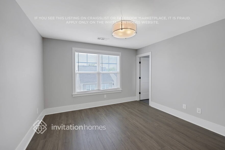 Building Photo - 258 Founders Ln