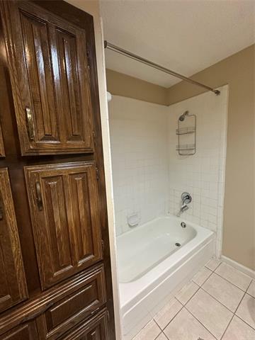 Building Photo - 412 Dillard Ln