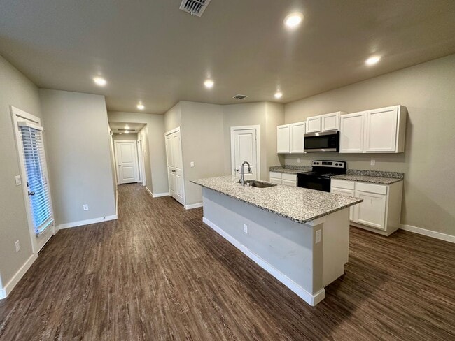 Building Photo - 2012 Bryan Ave