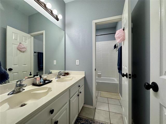 Building Photo - 3425 Arborcrest Dr
