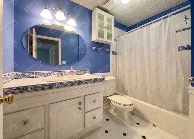 Building Photo - 2 bedroom home in Indian Hills