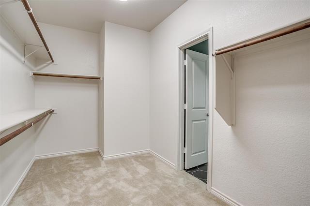 Building Photo - 114 Parkview Dr