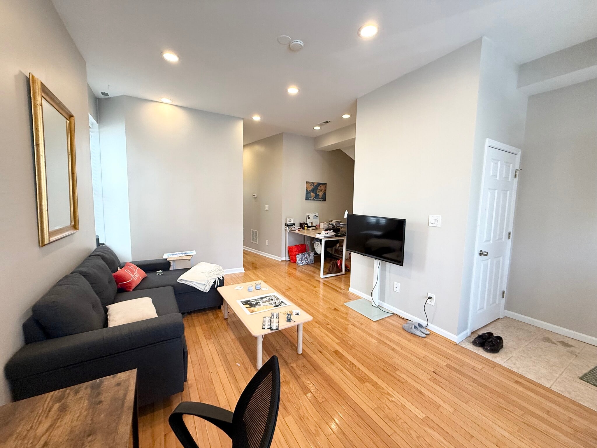 Building Photo - 1905 W Huron St