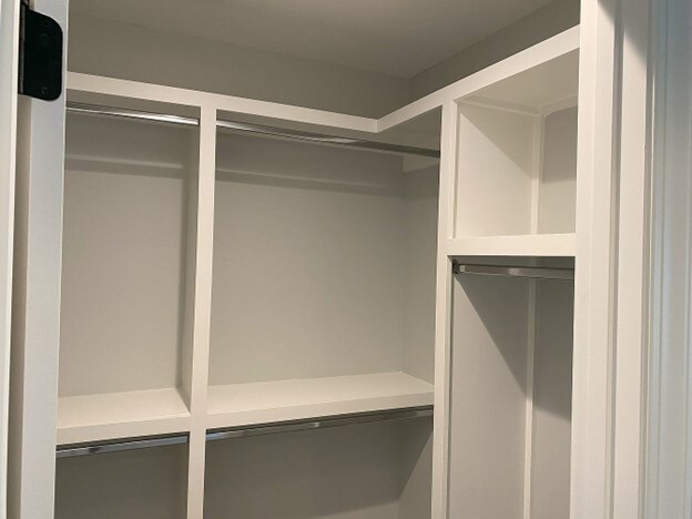 Building Photo - 102 Maple Vw Dr