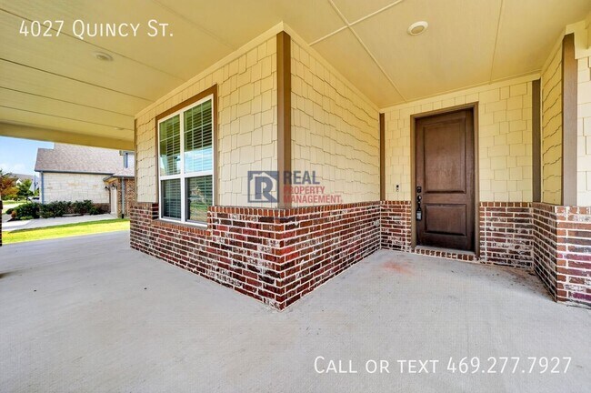 Building Photo - 4027 Quincy St