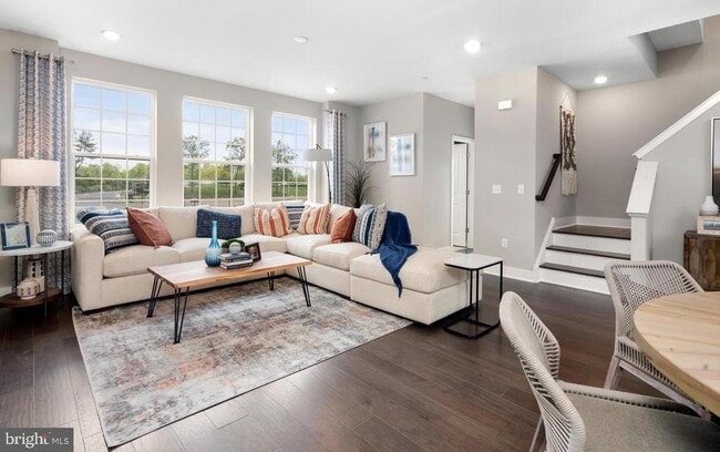 Building Photo - 142 ADA Hightower Ave