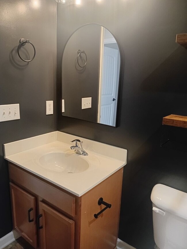 Building Photo - Spring Lake