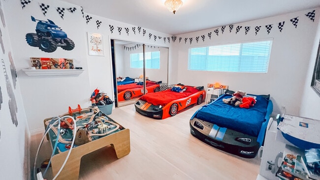 Building Photo - 1230 2nd St