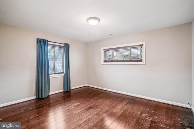 Building Photo - 3720 Harmon Ave