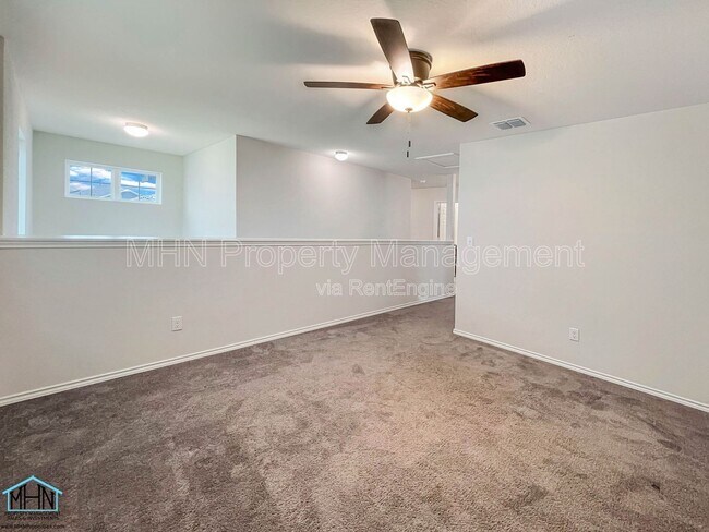 Building Photo - 11935 Sitio Plains