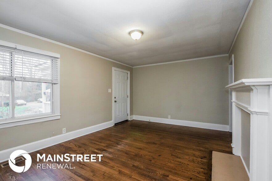 Building Photo - 1525 Effingham Rd