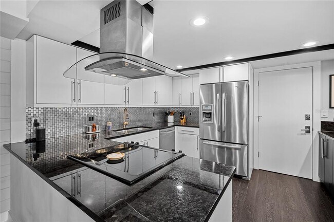 Building Photo - 2295 Gulf of Mexico Dr