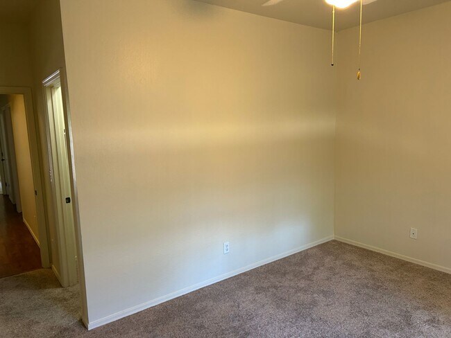 Building Photo - Available for immediate occupancy 4 bedroo...