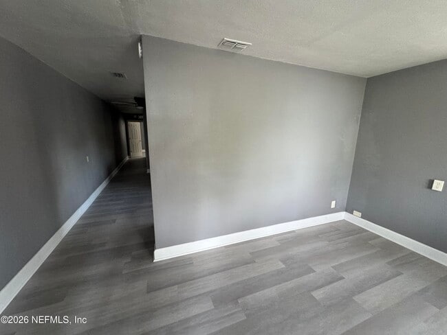 Building Photo - 4114 Moncrief Rd