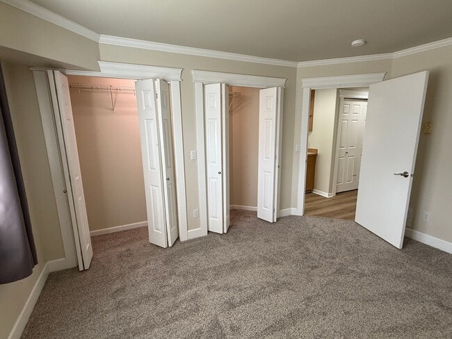 Building Photo - Charming No-Stairs Rambler – Move-In Ready...