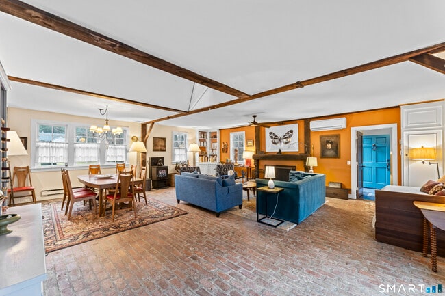 Building Photo - 21 Old Mill Rd