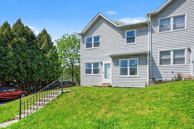 Building Photo - 54 N 62nd St