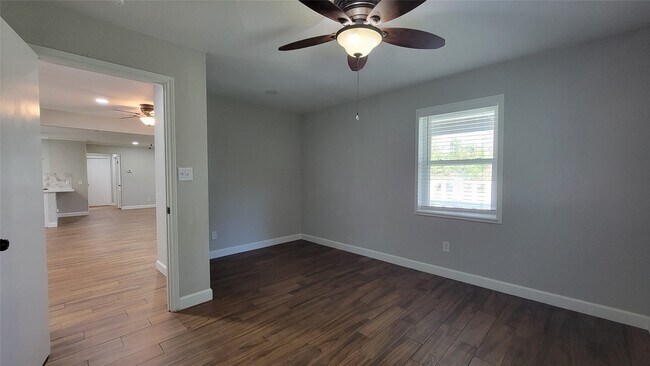 Building Photo - 2200 Joe Rushing Ln