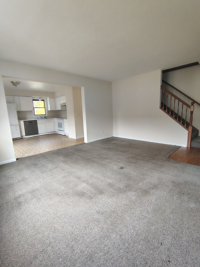 Primary Photo - 2180 Reed Ave